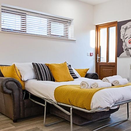 En-Suite, Parking, Fully Equipped Kitchen! Swansea Exteriér fotografie